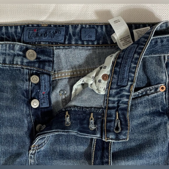 Lucky Brand Sienna Slim Boyfriend Jeans Patchwork Distressed  Size 2/26 - Picture 8 of 16